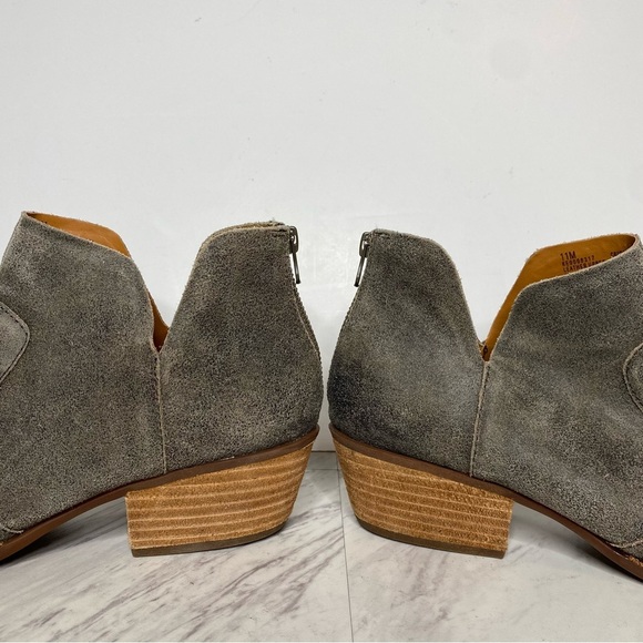 Kork Ease Skye Gray Distressed Suede Bootie 11M - Picture 9 of 15